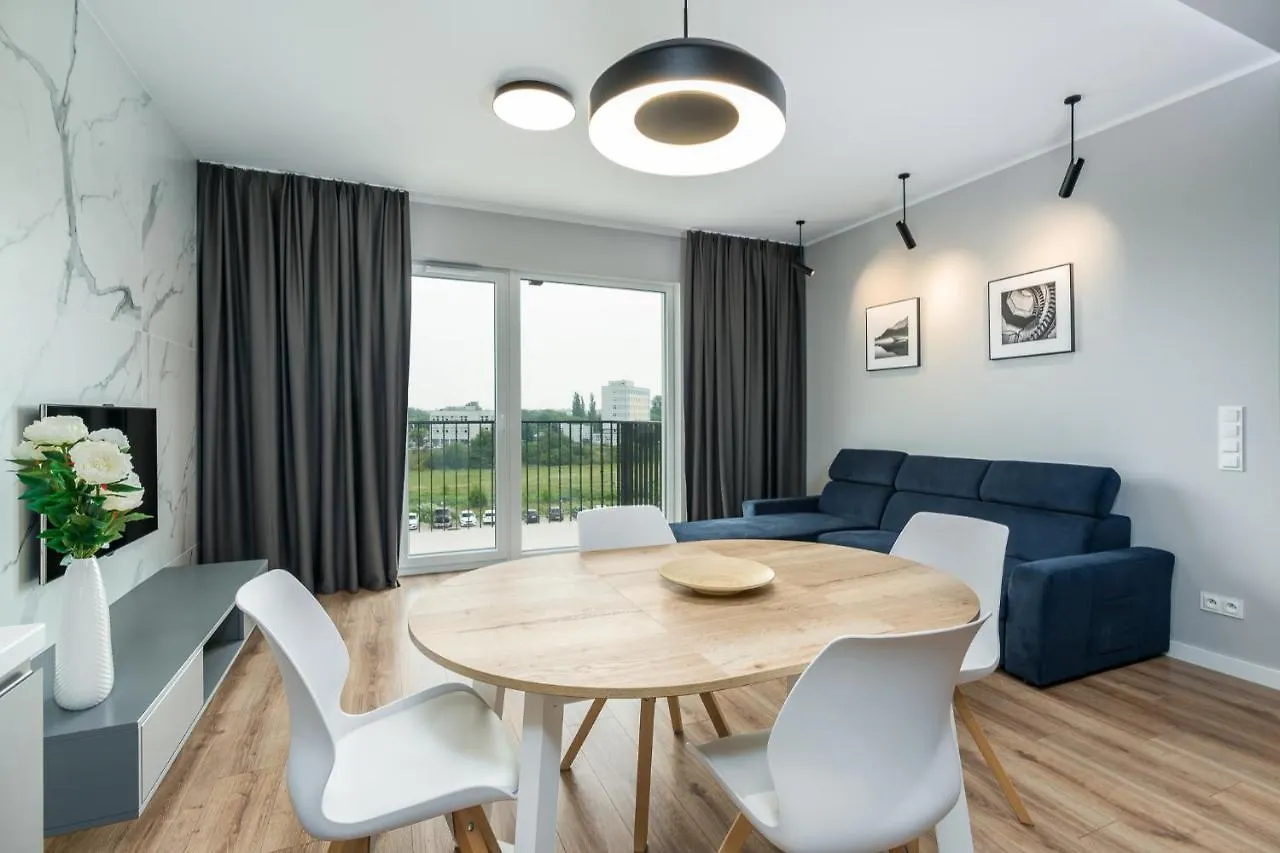 بوزنان Warta View Apartments بولندا