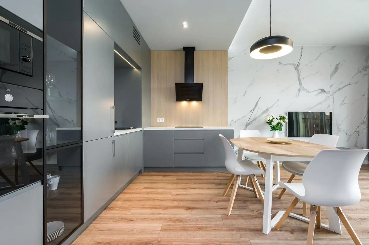 بوزنان Warta View Apartments