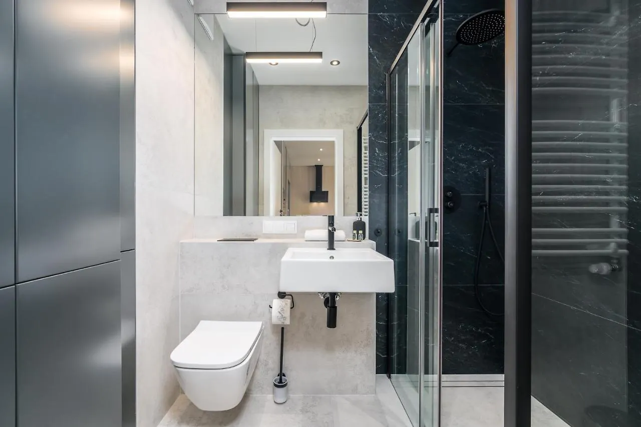 بوزنان Warta View Apartments