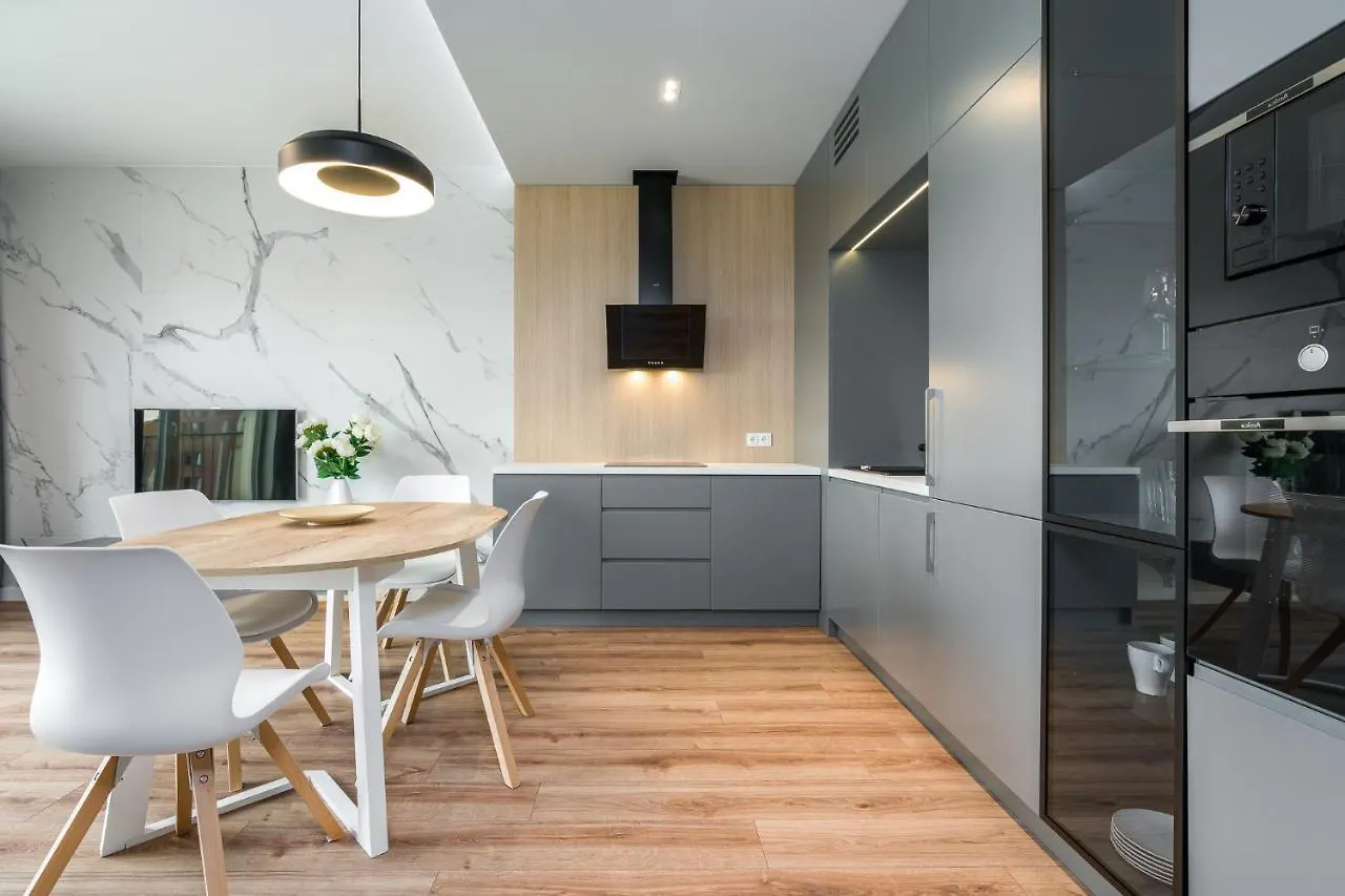 بوزنان Warta View Apartments